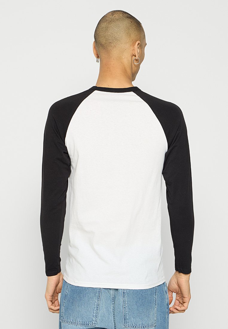 NETFLIX Langarmshirt Media 3