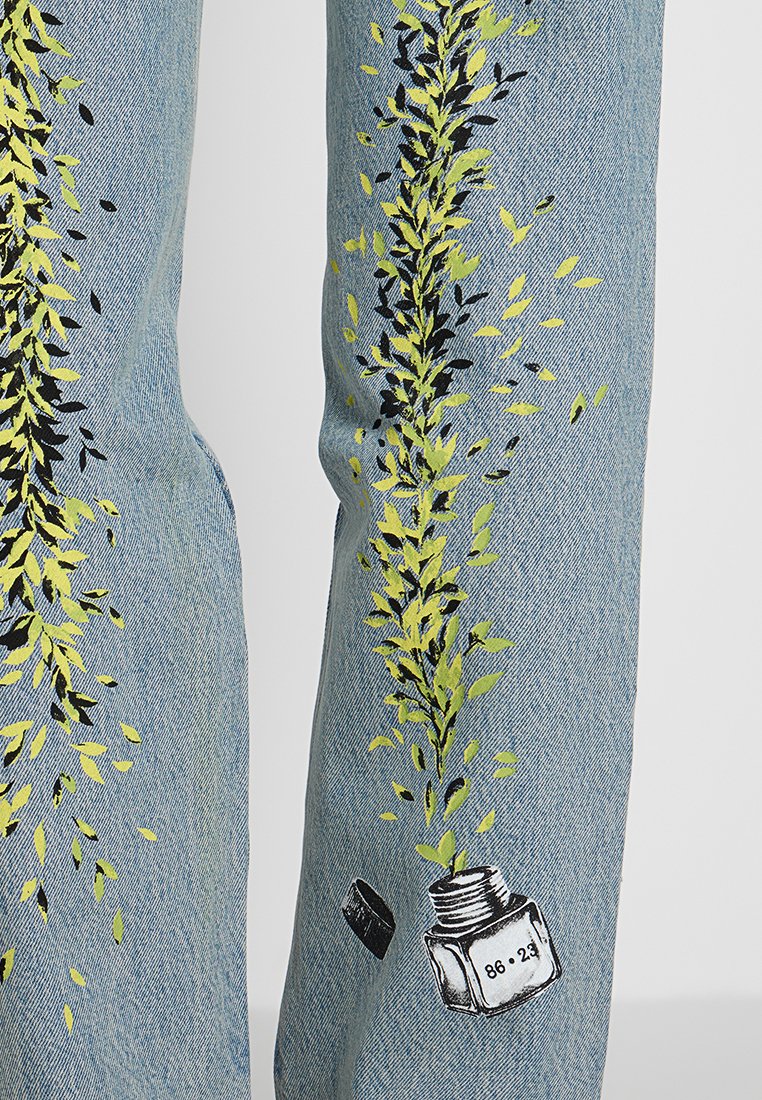 MOSCHINO JEANS