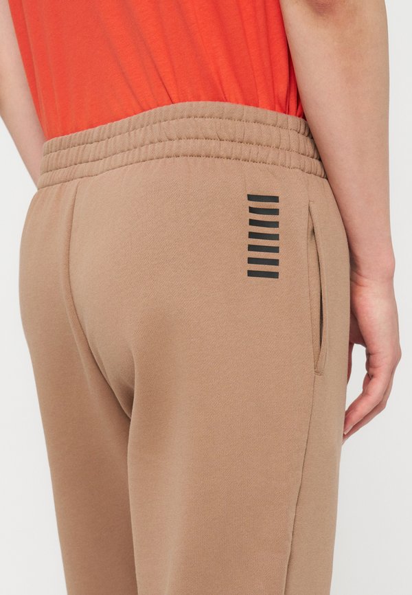 EA7 Emporio Armani