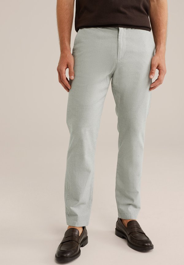 WE Fashion SLIM FIT