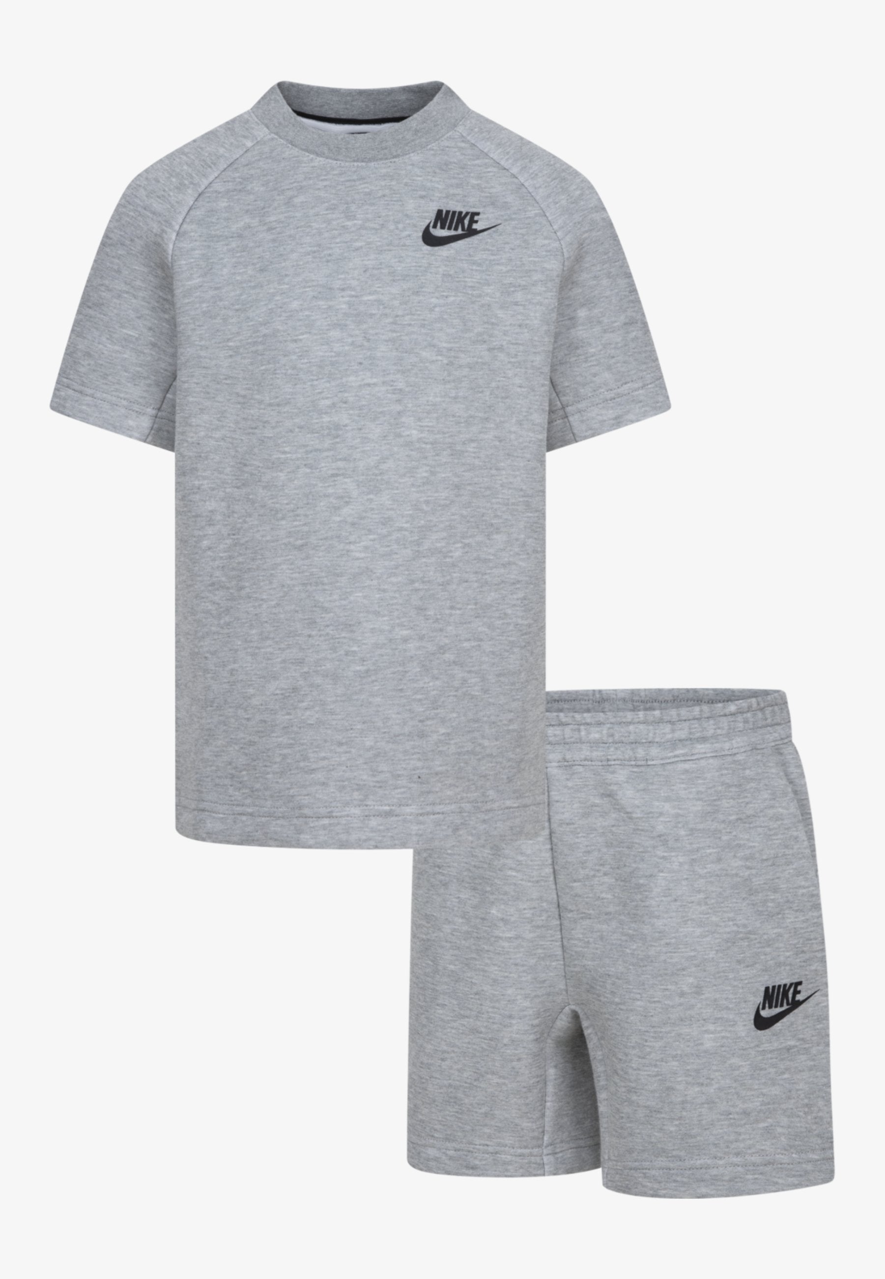 Nike Sportswear TECH TEE SET