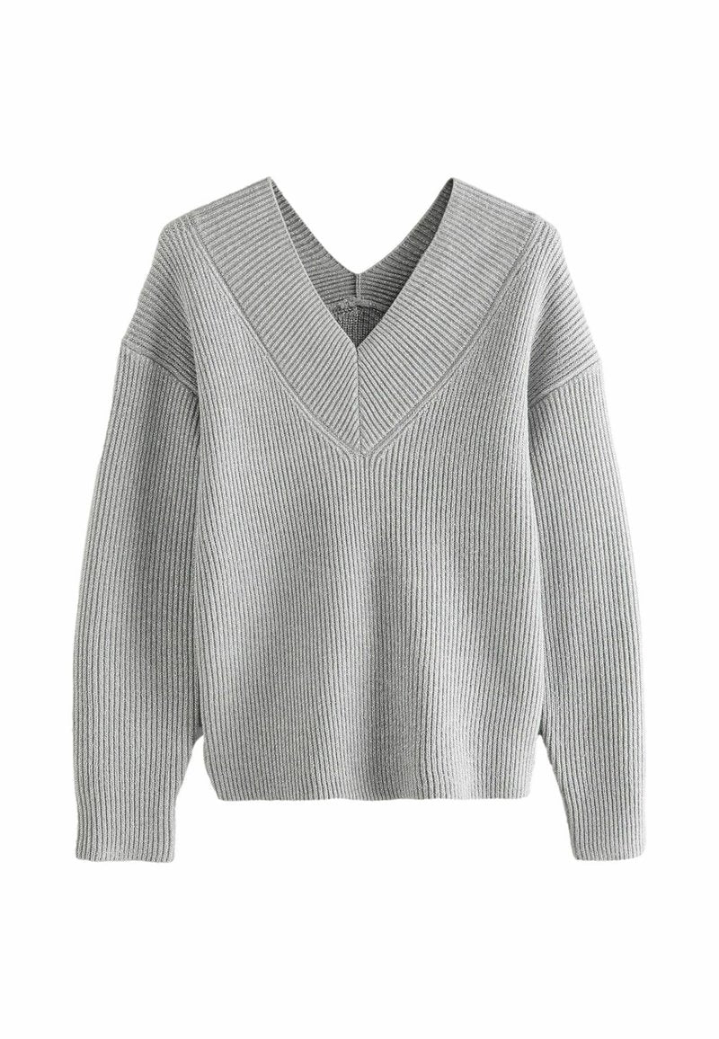 Grau gerippter Strickpullover mit tiefem V-Ausschnitt und abgesenkten Schultern, der eine strukturierte Optik und eine lockere Passform aufweist.