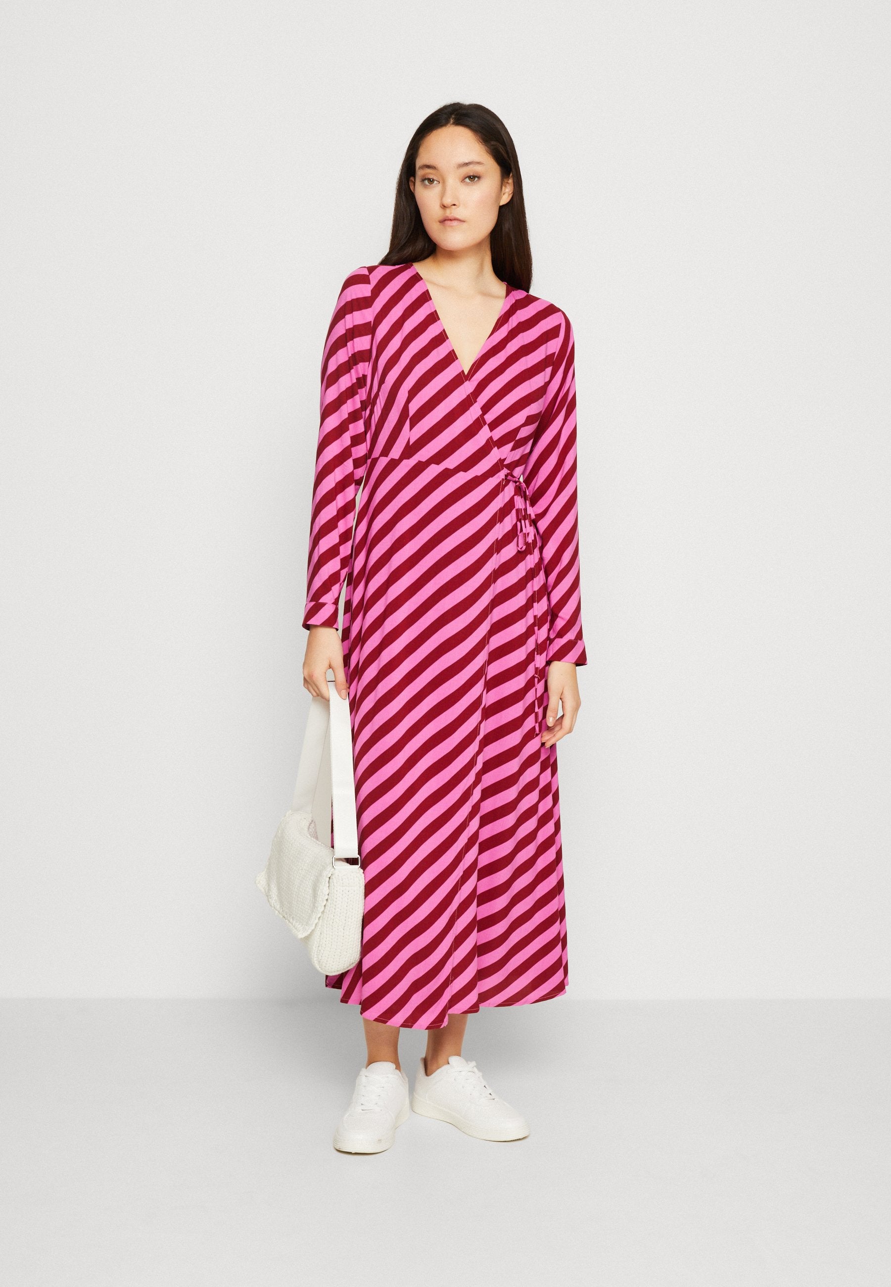 YAS YASSAVANNA LONG WRAP DRESS