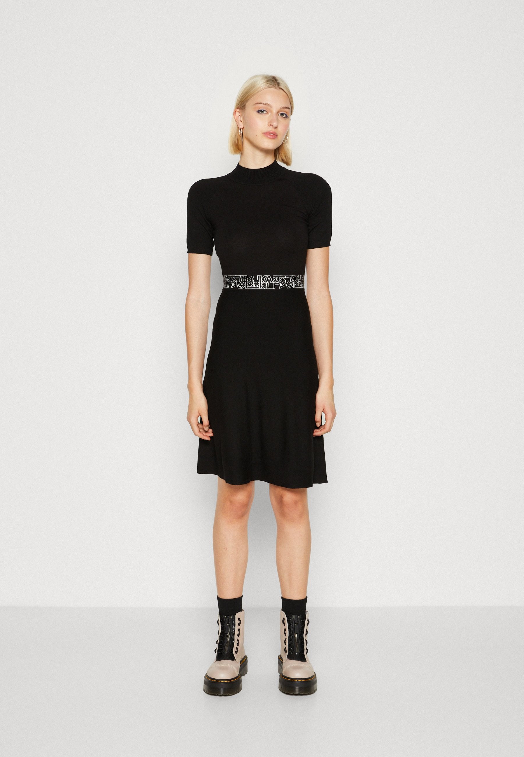 FLARE DRESS Media 3
