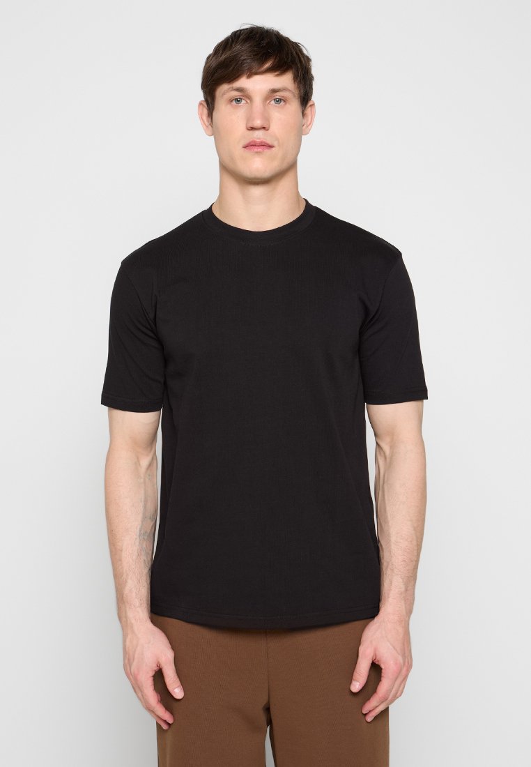 SIKSILK 3 PACK RELAXED FIT