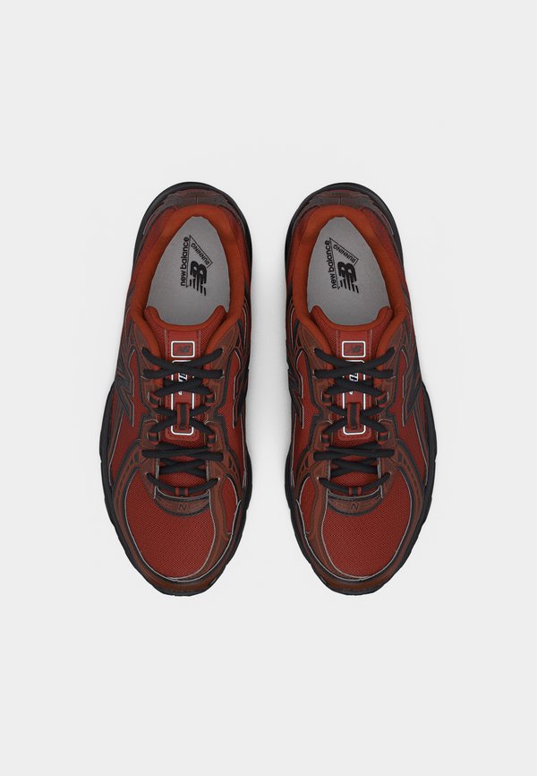 New Balance U740 UNISEX