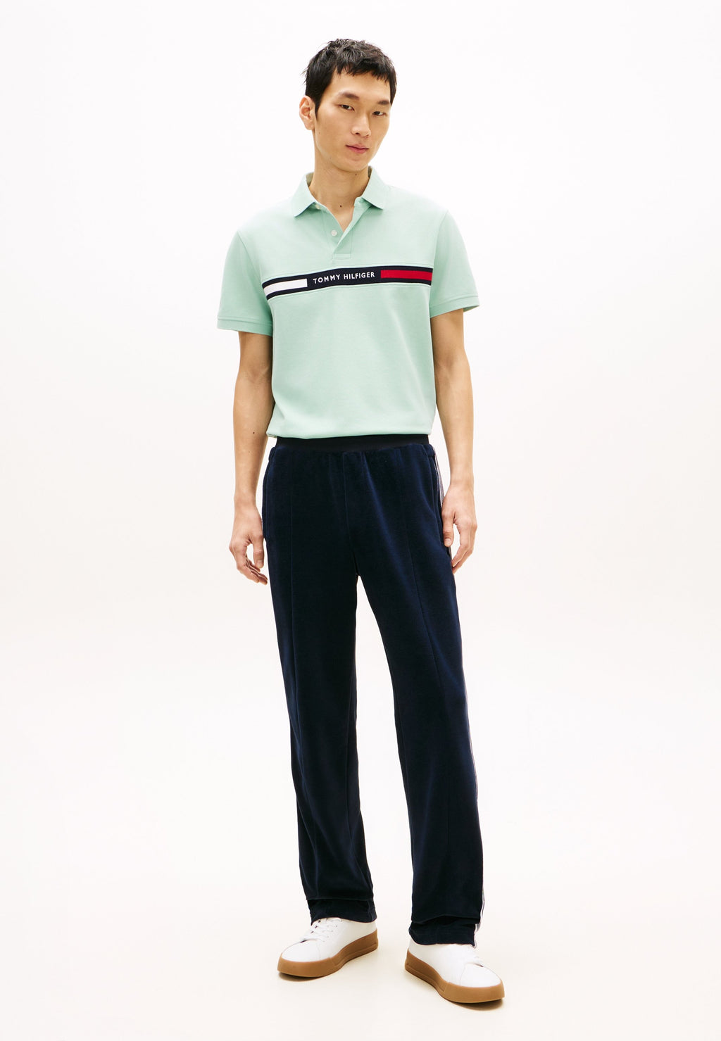 REGULAR FIT Media 2