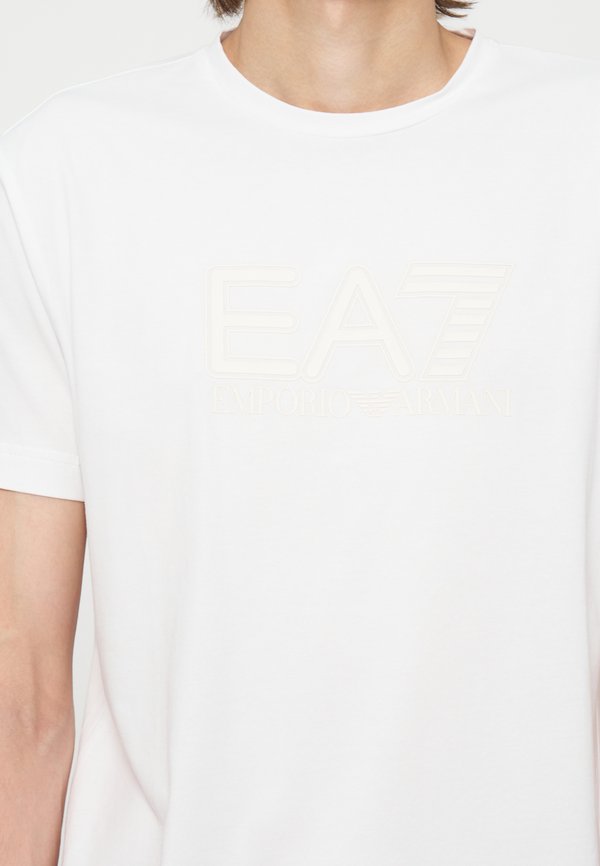 EA7 Emporio Armani