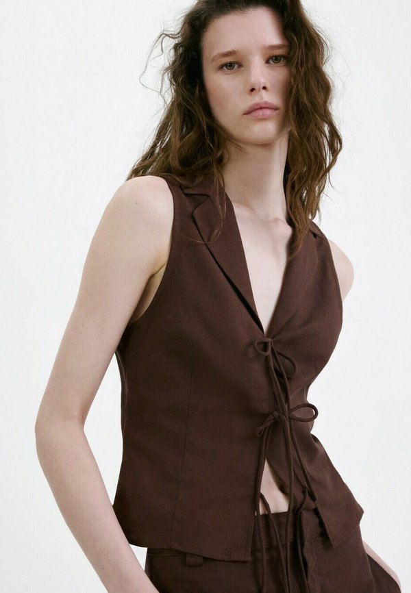 Mango ADULT - Waistcoat - dark brown