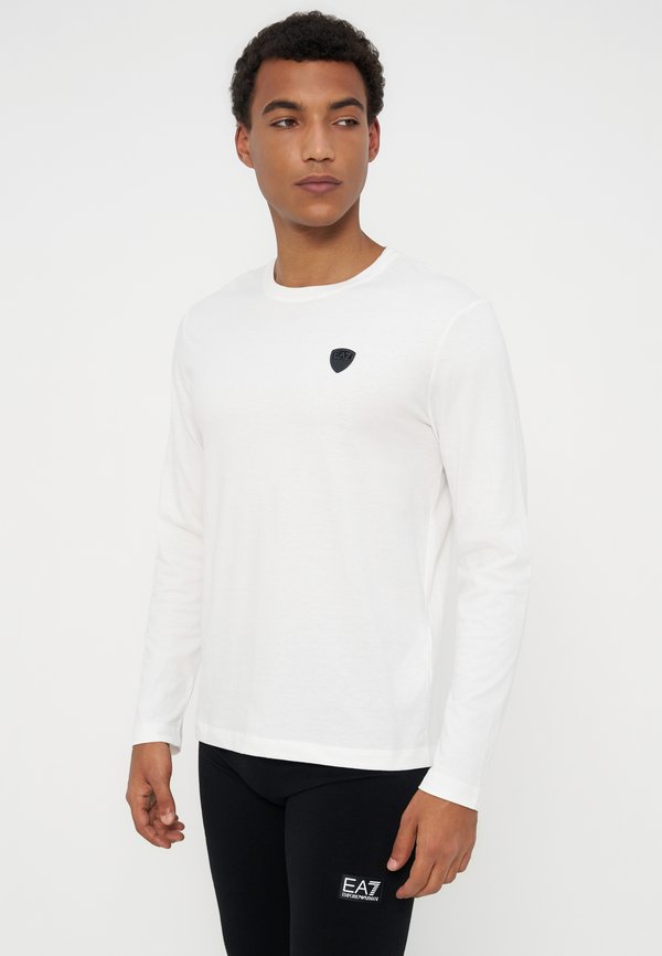 EA7 Emporio Armani
