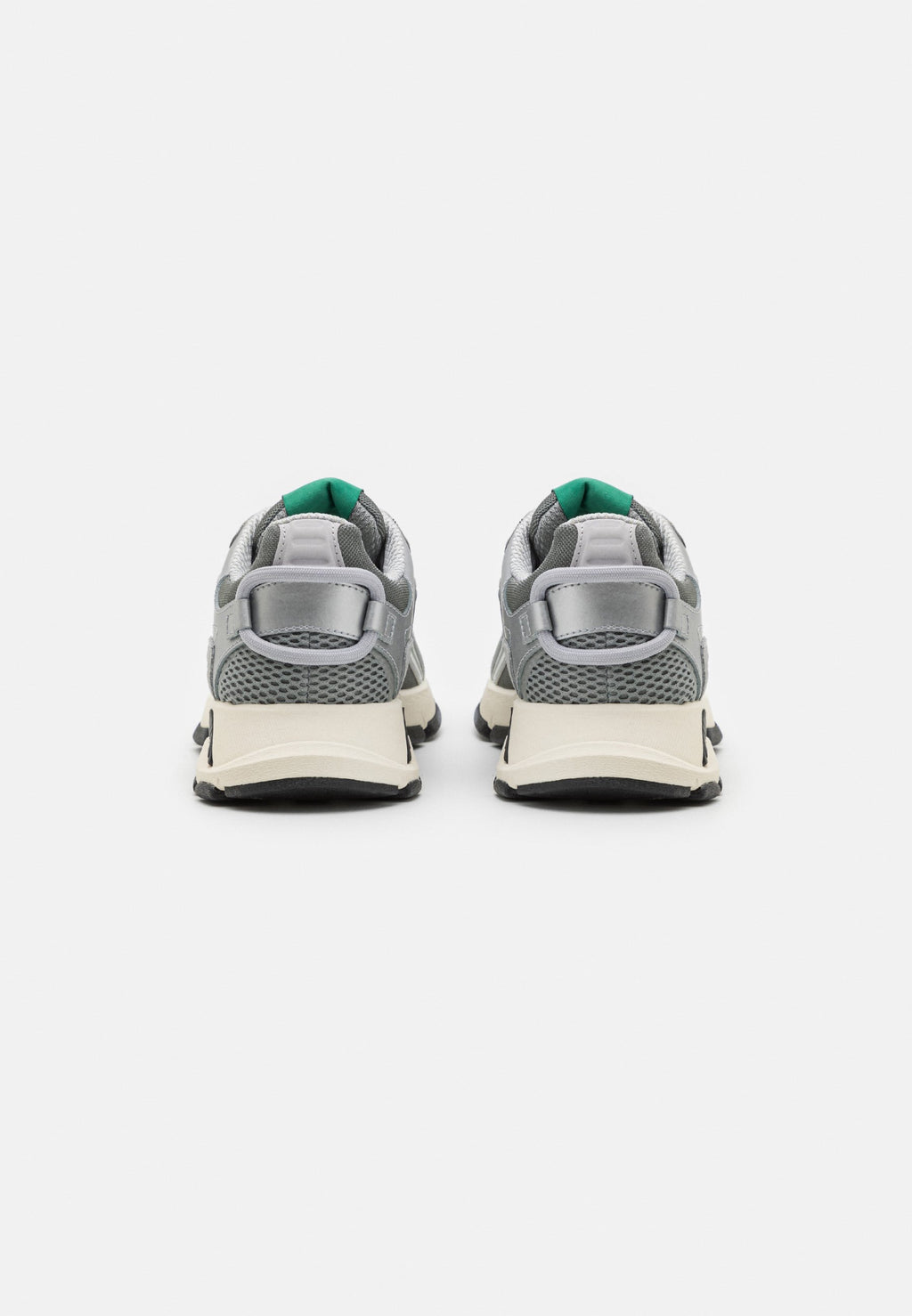 Lacoste L003 NEO