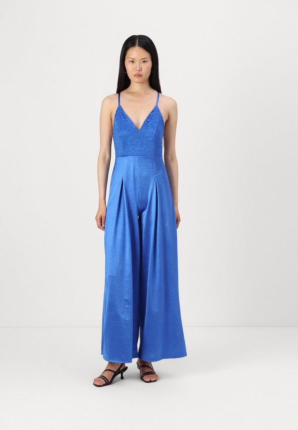 WAL G. TATIANA BACKLESS