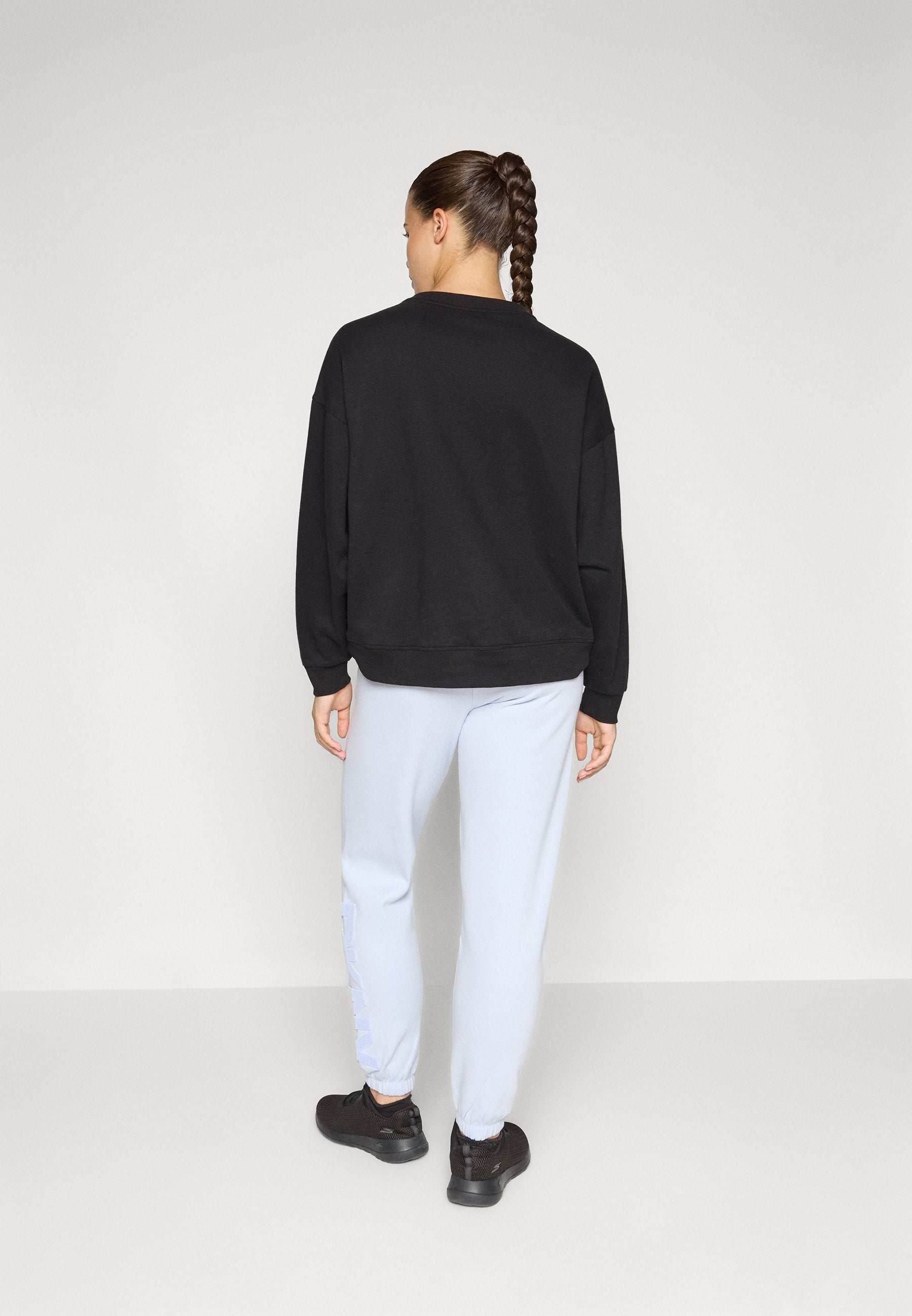 DKNY Sport