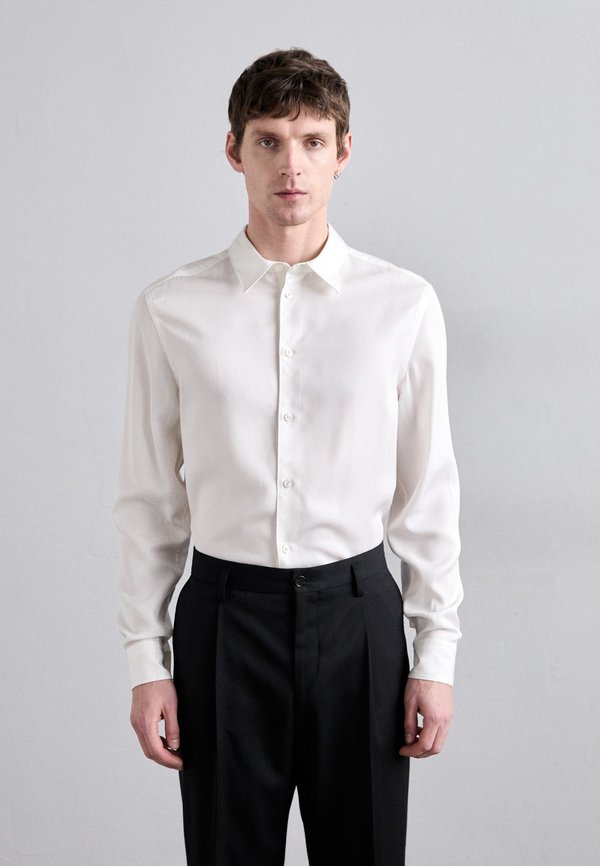 J.LINDEBERG SLIM COMFORT