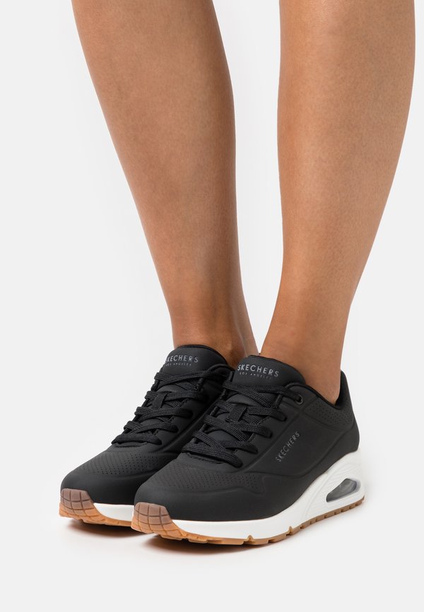 Skechers UNO WIDE FIT - Trainers - black