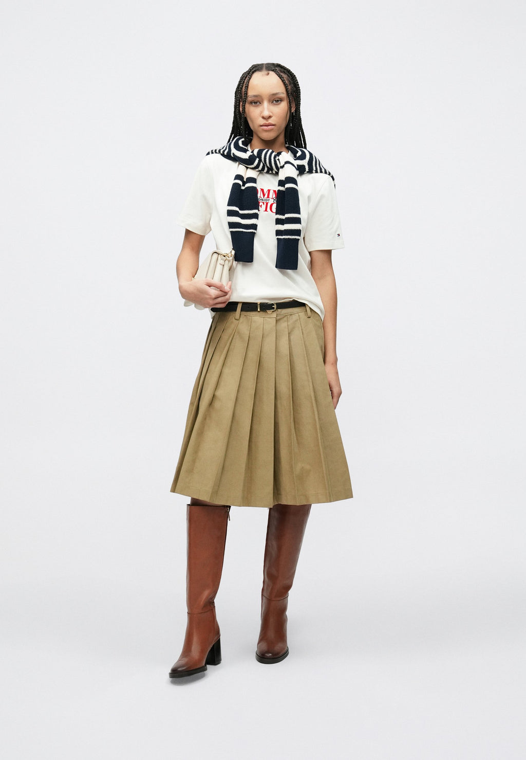 CLASSIC FLOCK LOGO RELAXED T-SHIRT Media 2