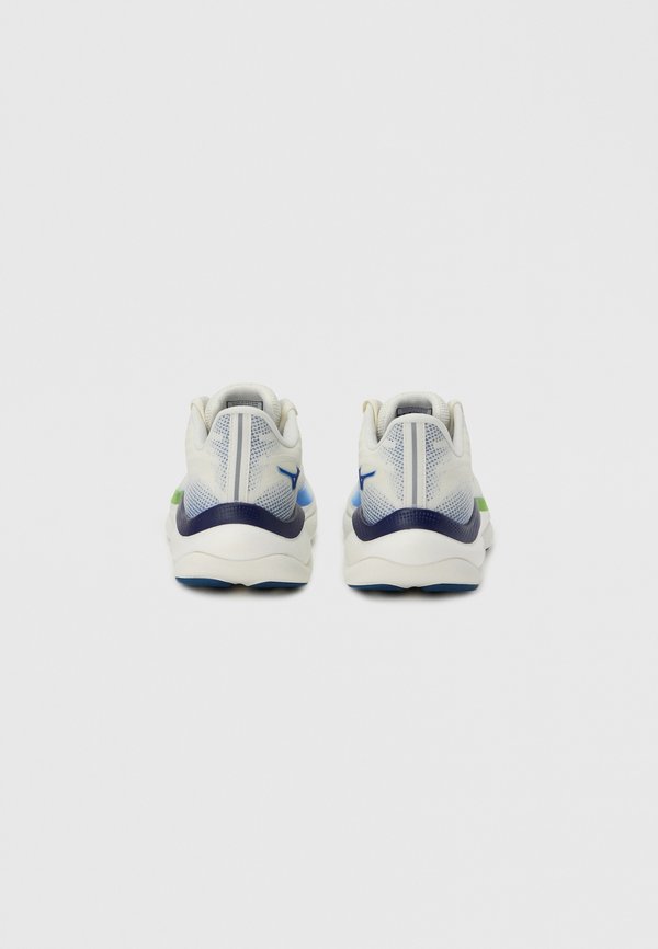 Mizuno WAVE SKY 9