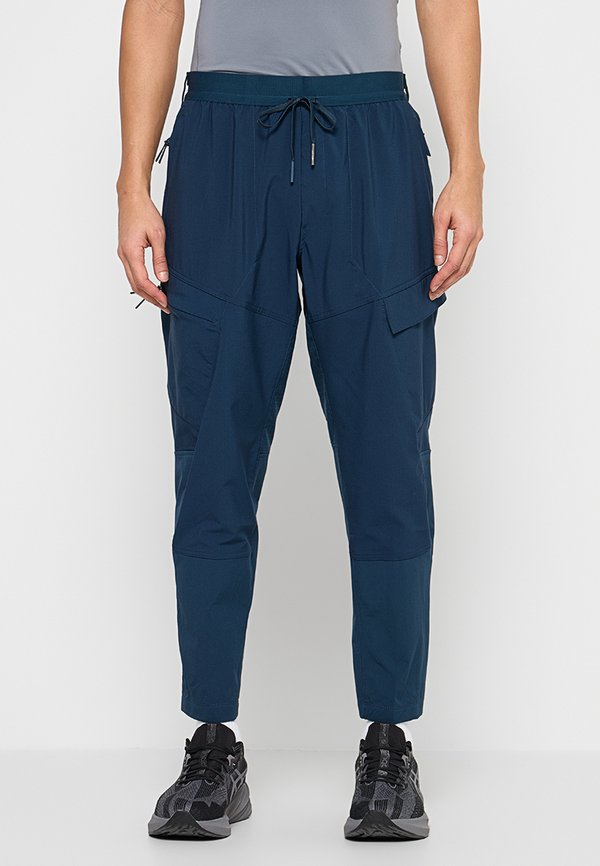 Nike Performance