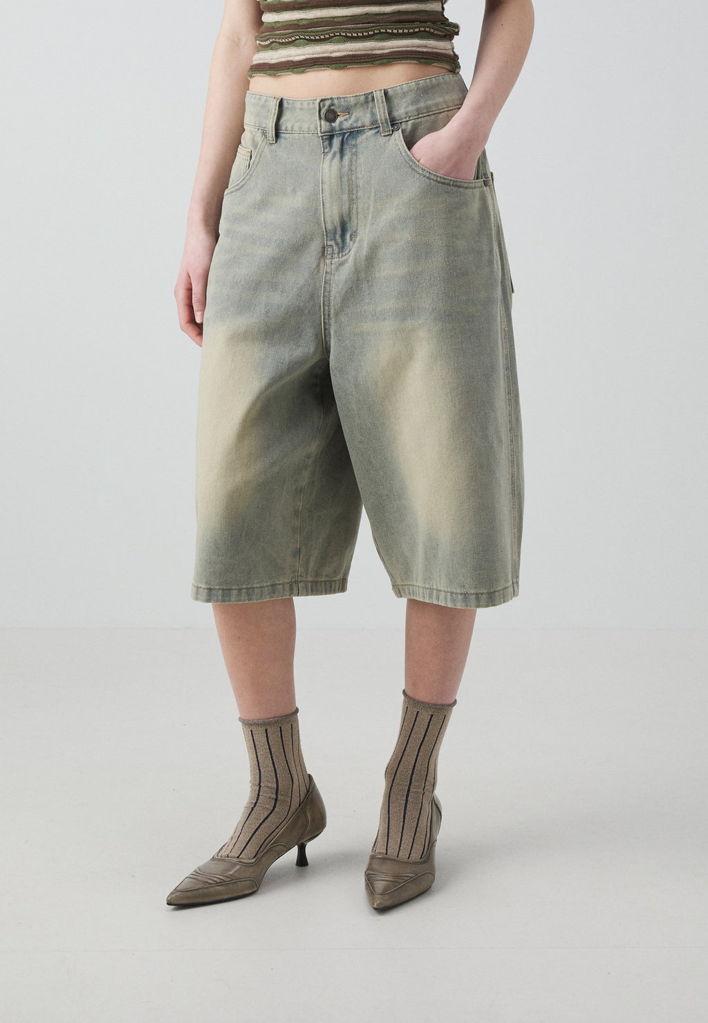 Jaded London LIGHT WASH JUMBO JORTS