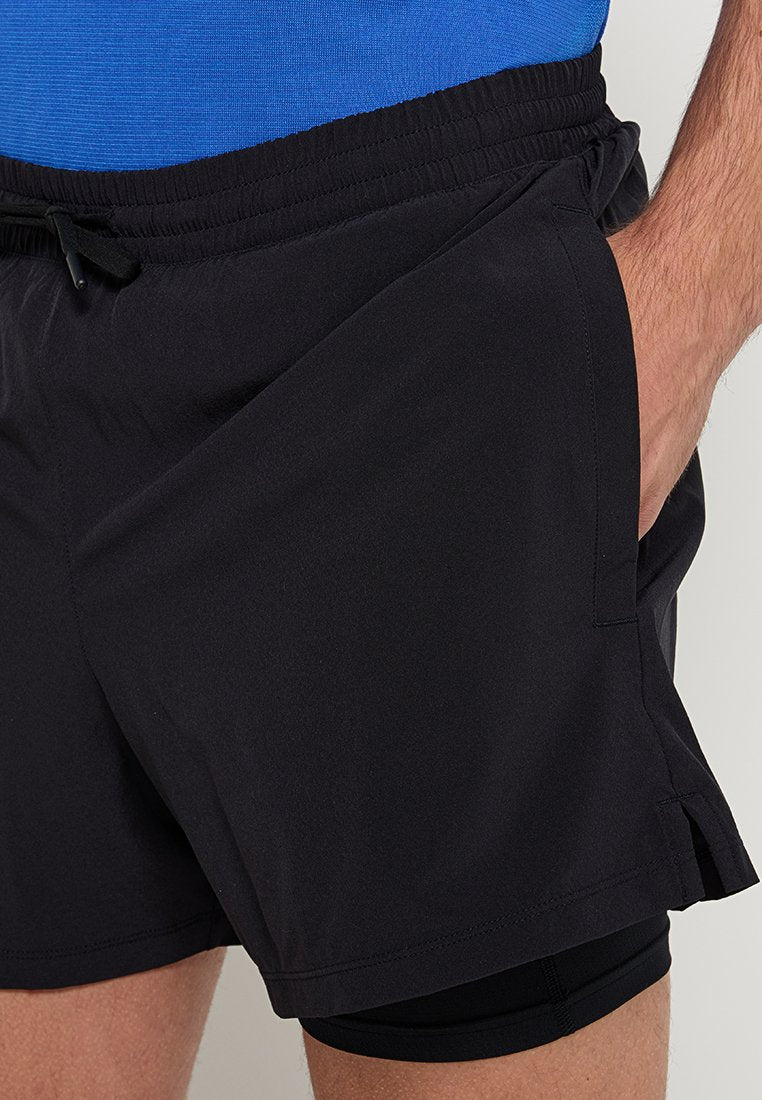 Under Armour LOOSE FIT
