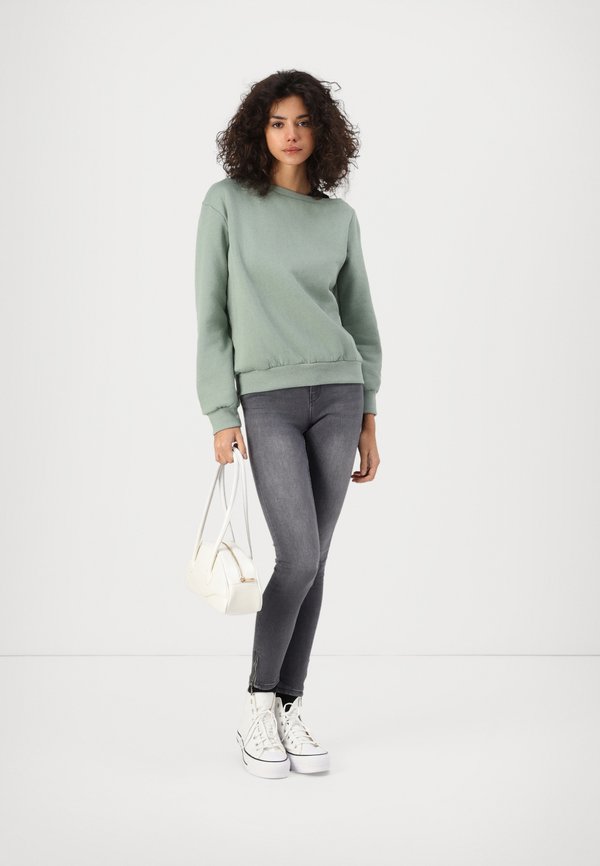 Even&Odd by Zalando BASIC OFF SHOULDER SWEATSHIRT