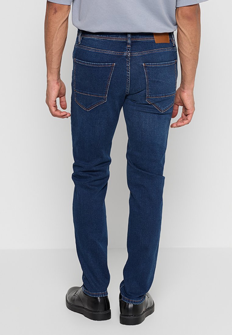 Lindbergh Jeans Tapered Fit Media 3
