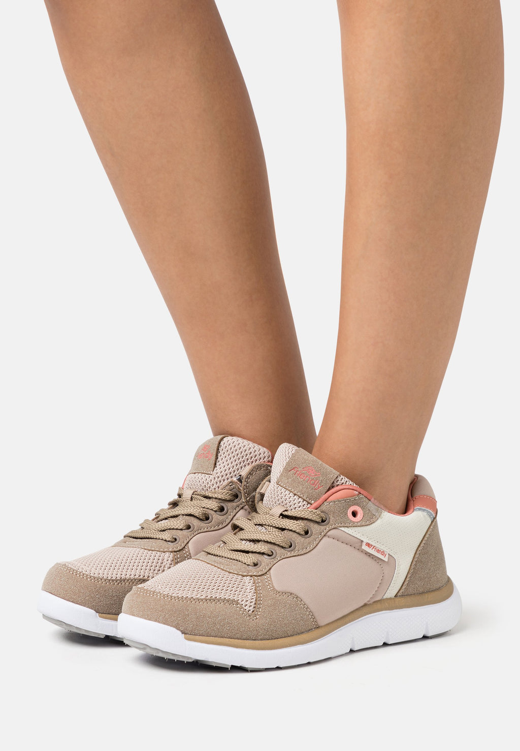 Friendly Shoes EXCURSION