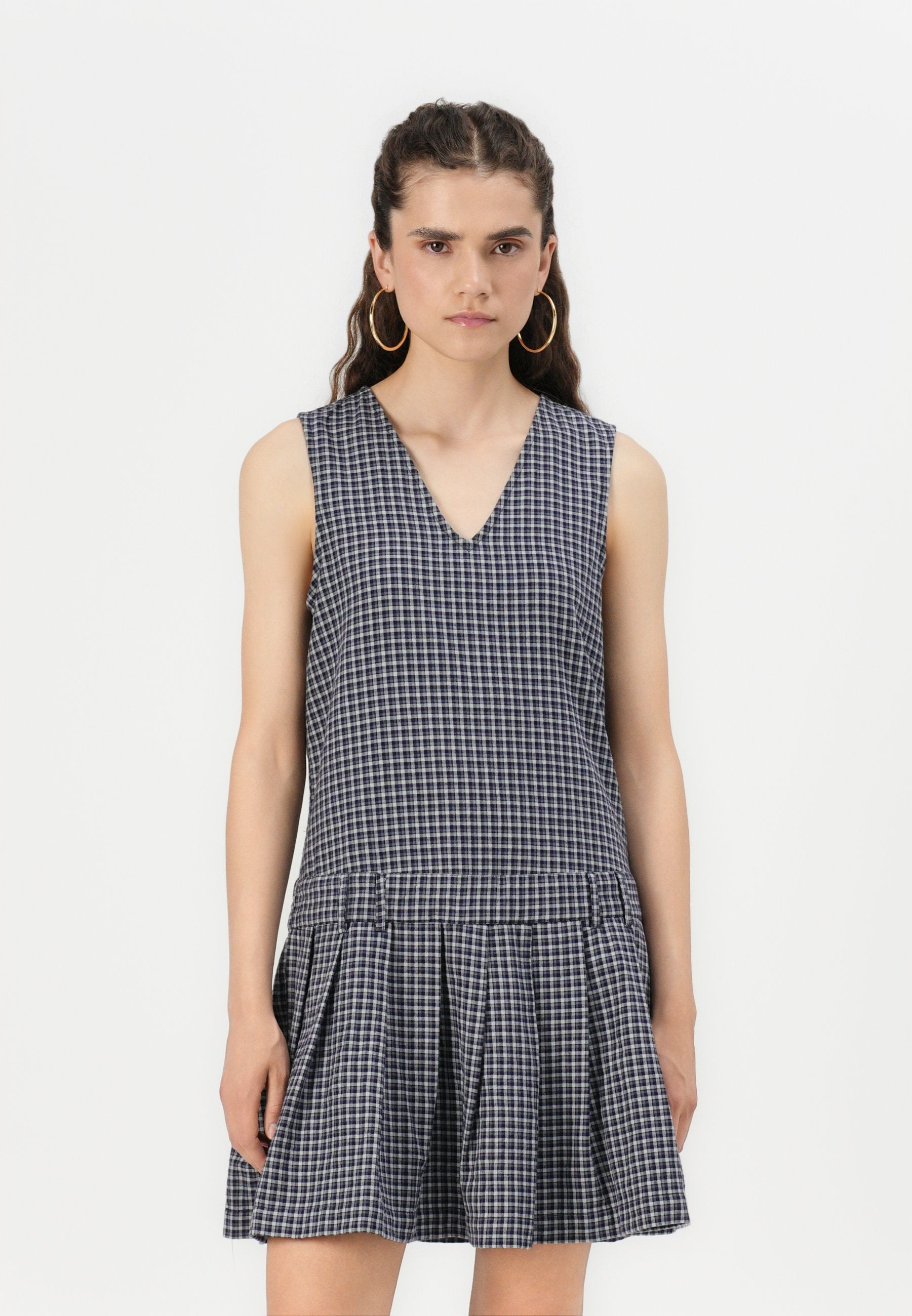 ONLISADORA V NECK SHORT DRESS Media 3