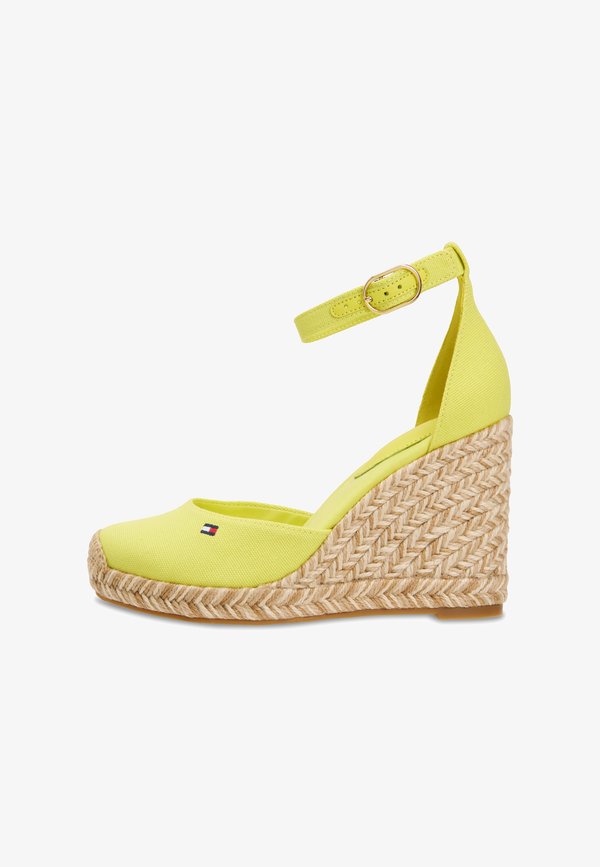Tommy Hilfiger FLAG HIGH WEDGE ESPAD CLOSED TOE - Platform heels - lime zing