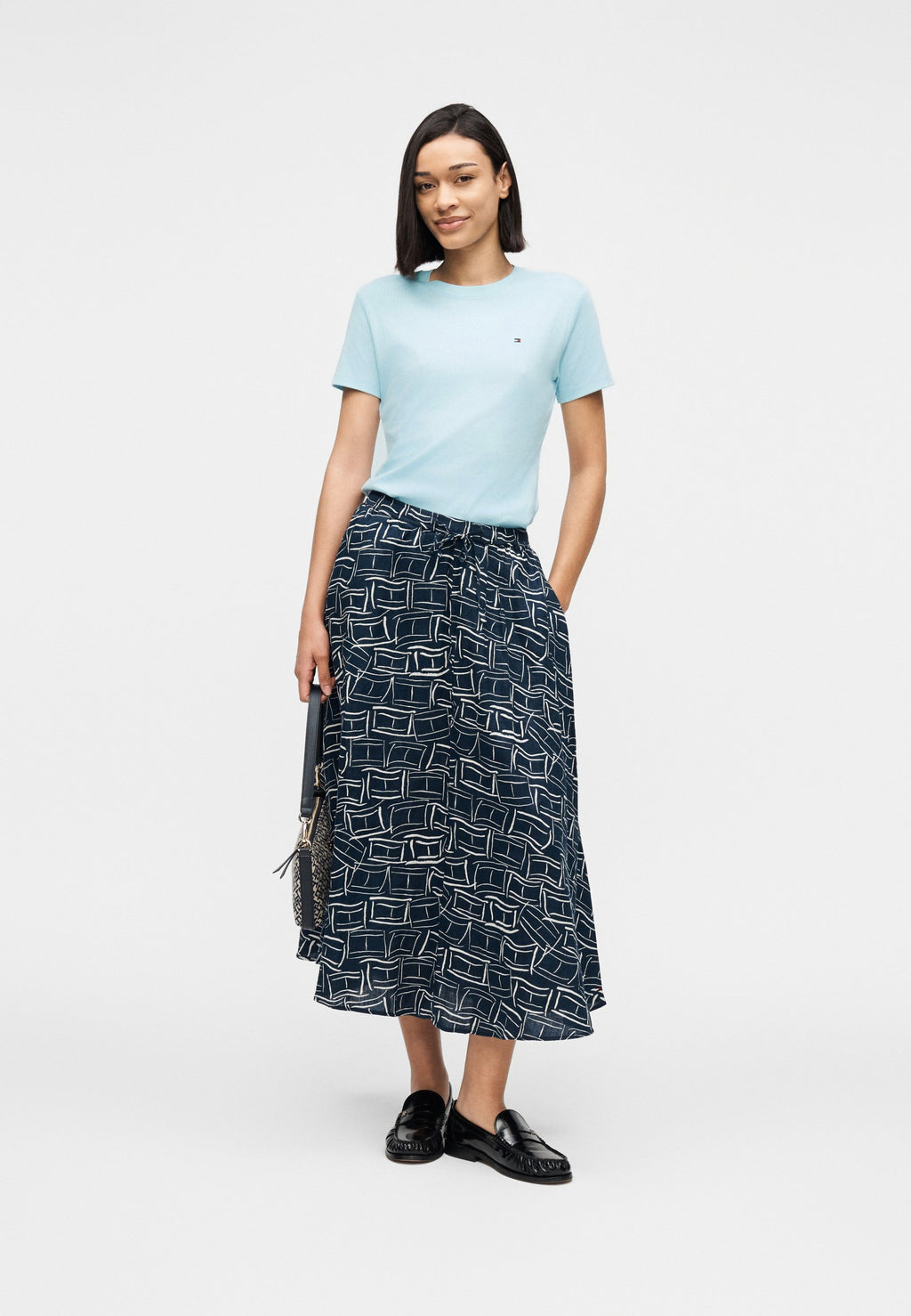 SLIM CODY TEE Media 2