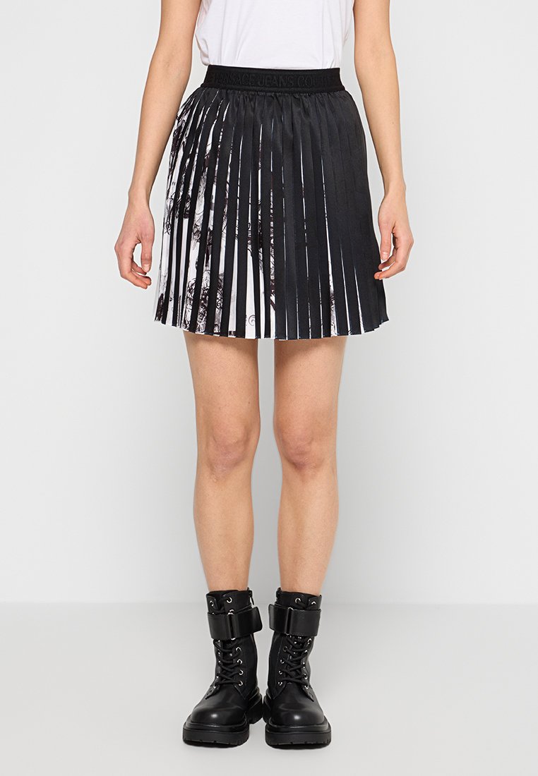 Versace Jeans Couture