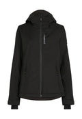 Schwarze Isolierjacke mit Kapuze, ausgestattet mit einem Frontreißverschluss, zwei Seitentaschen, verstellbaren Bündchen und einem Logo auf der Brust. Glatte Textur.