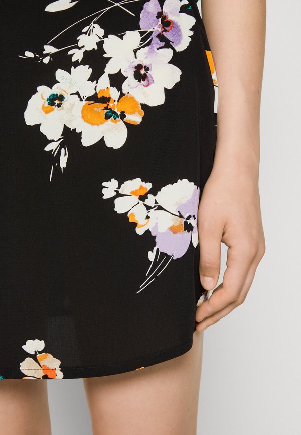 Vero Moda VMSHILAH NAJA SHORT SKIRT