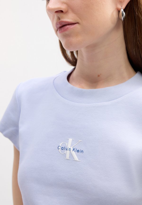 Calvin Klein Jeans