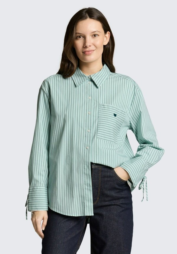 TOM TAILOR LOOSE SHAPE - Button-down blouse - blue haze irregular stripe