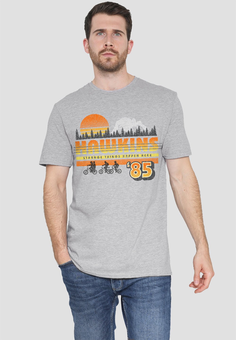 STRANGER THINGS HAWKINS RETRO 85  Media 2