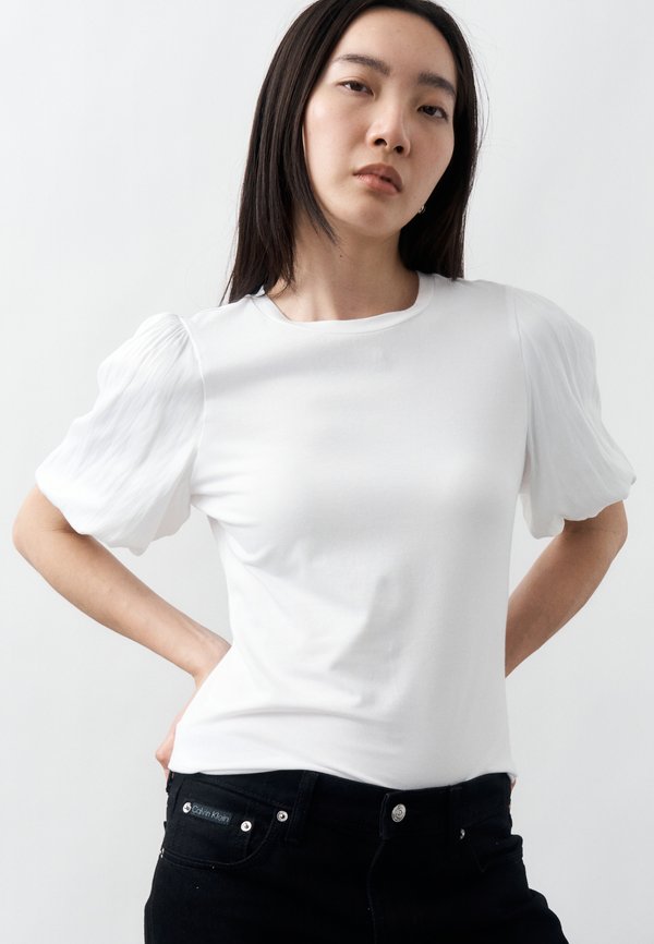 DKNY MIX MEDIA