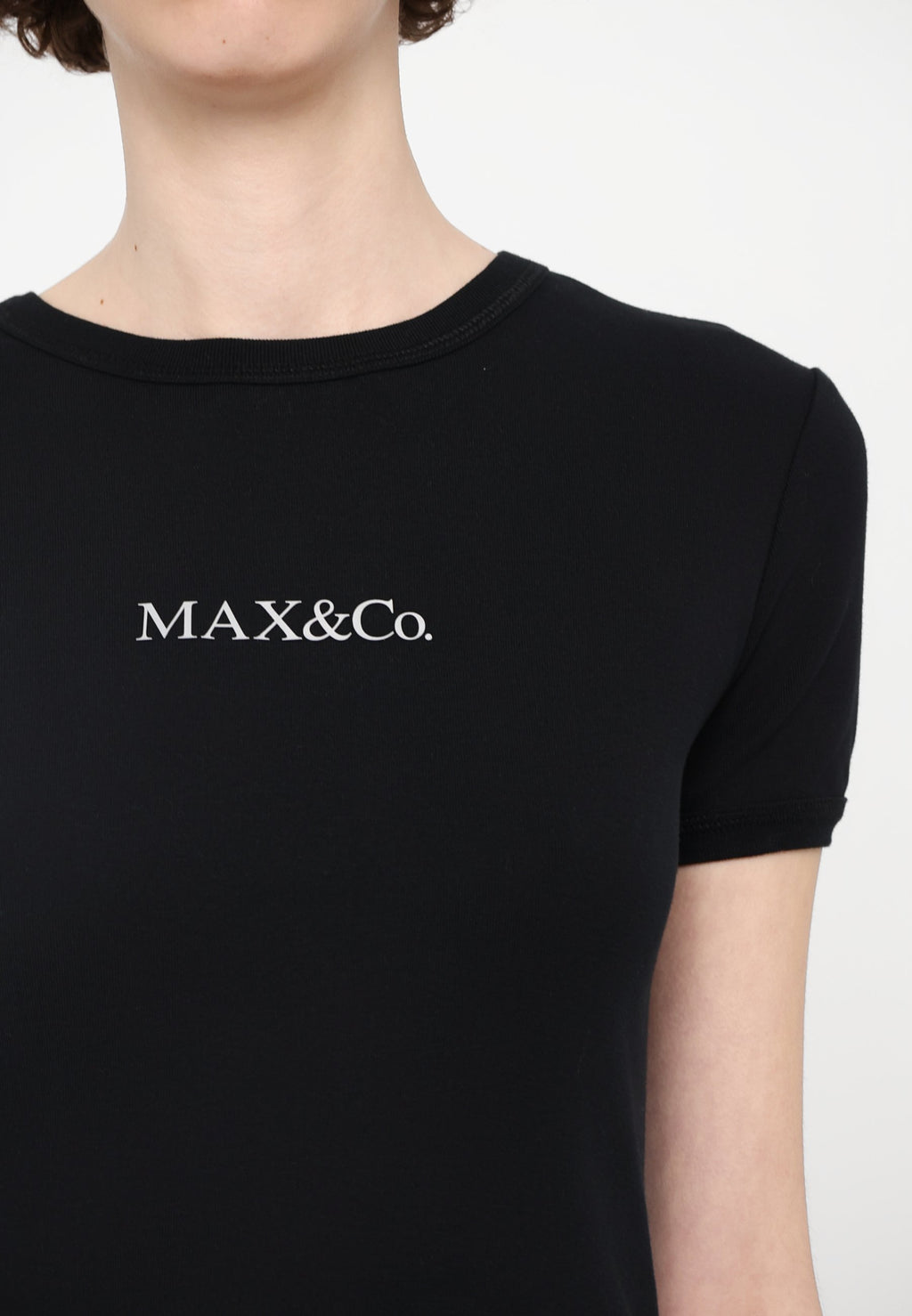 MAX&Co.