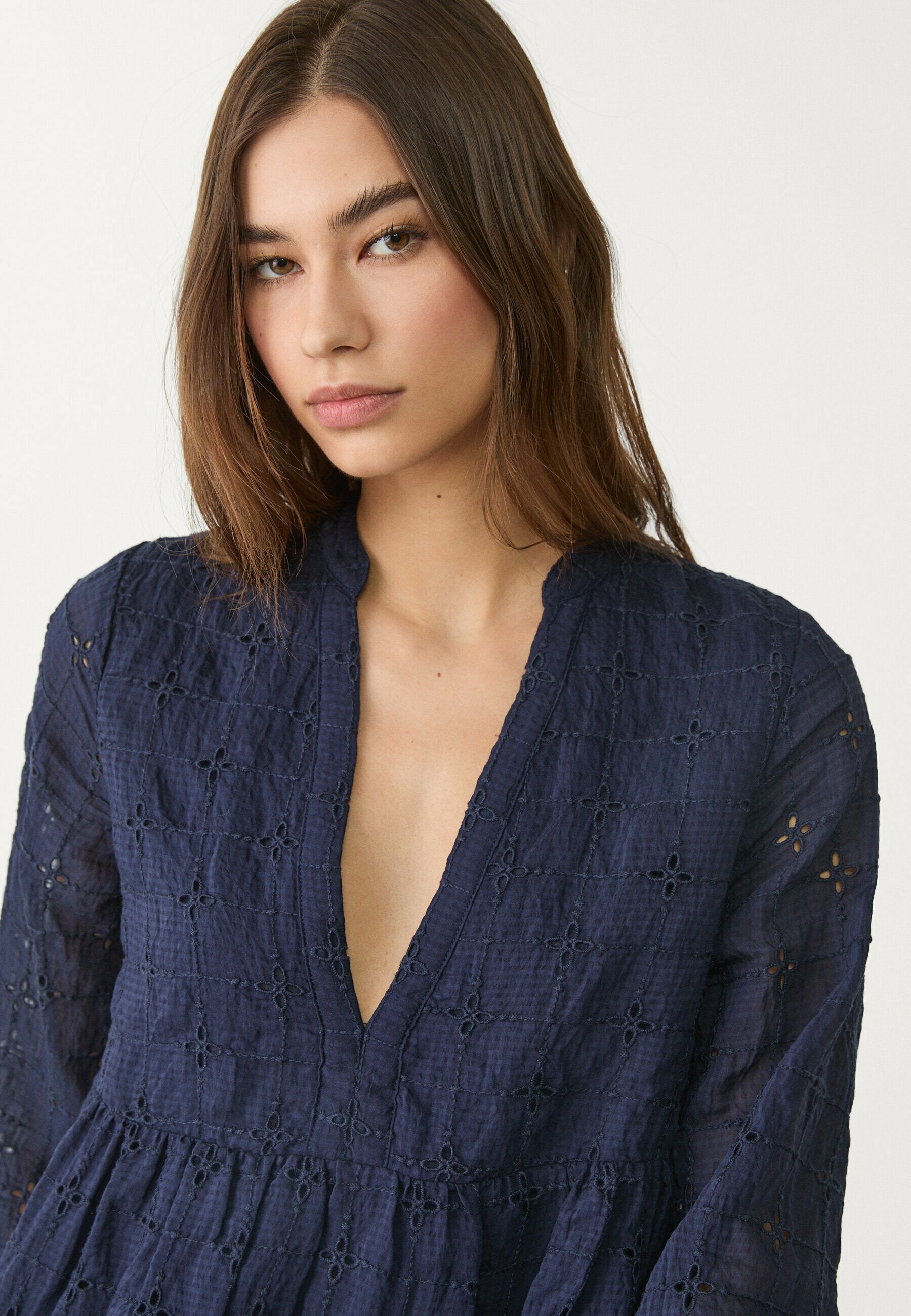 Stradivarius FLOWING WITH EMBROIDERY