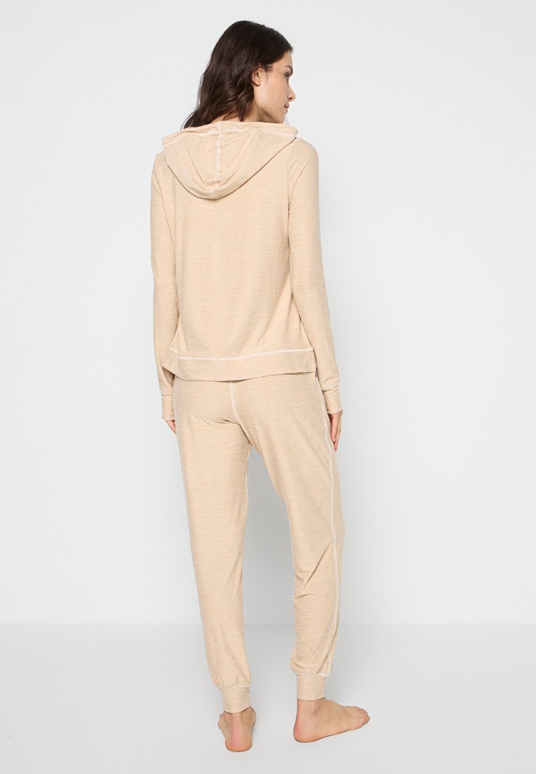 DKNY Loungewear