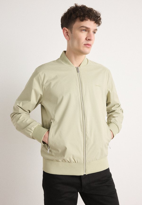 Calvin Klein REGULAR FIT - Bomber Jacket - moss gray