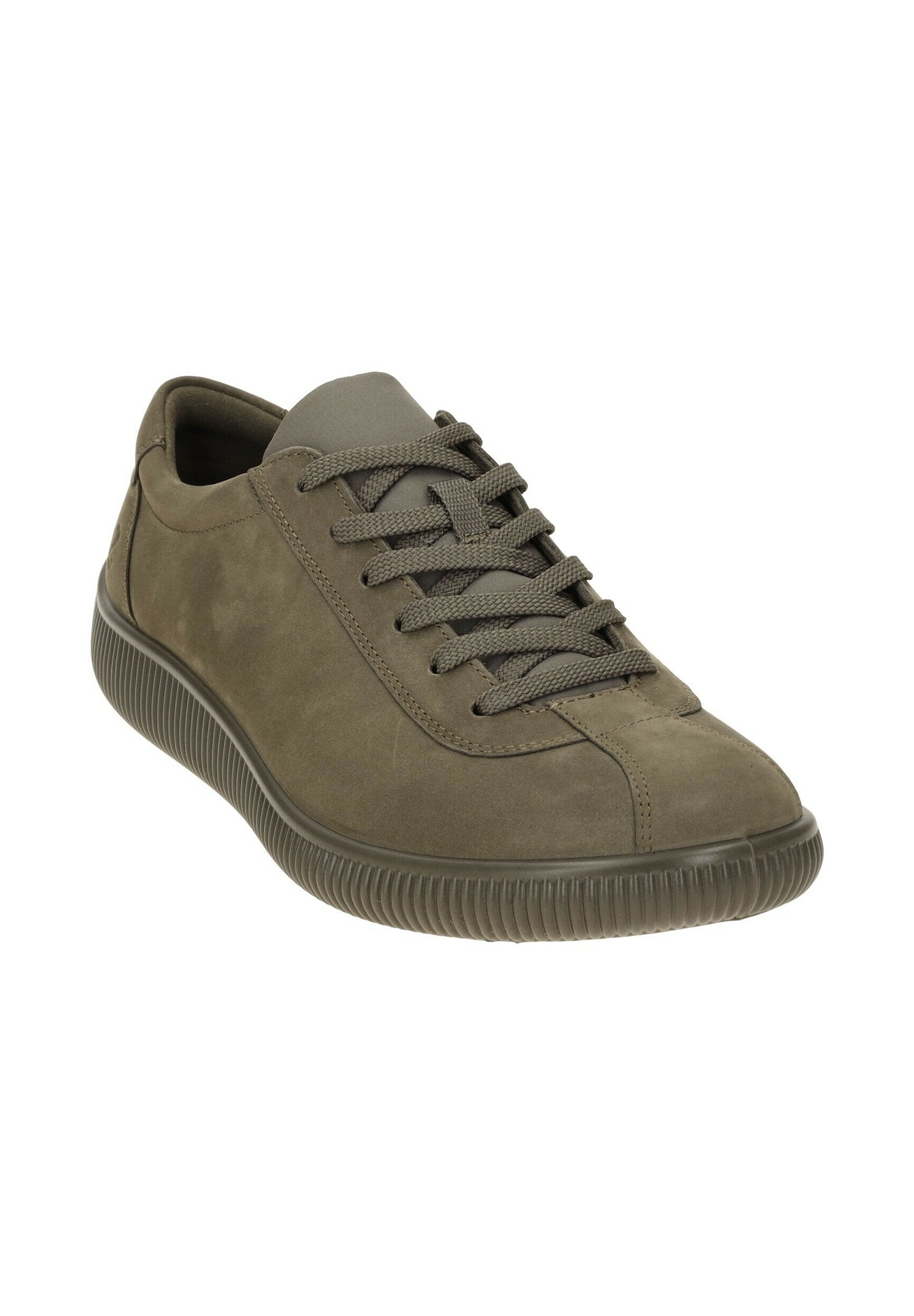 SNEAKERS Media 2