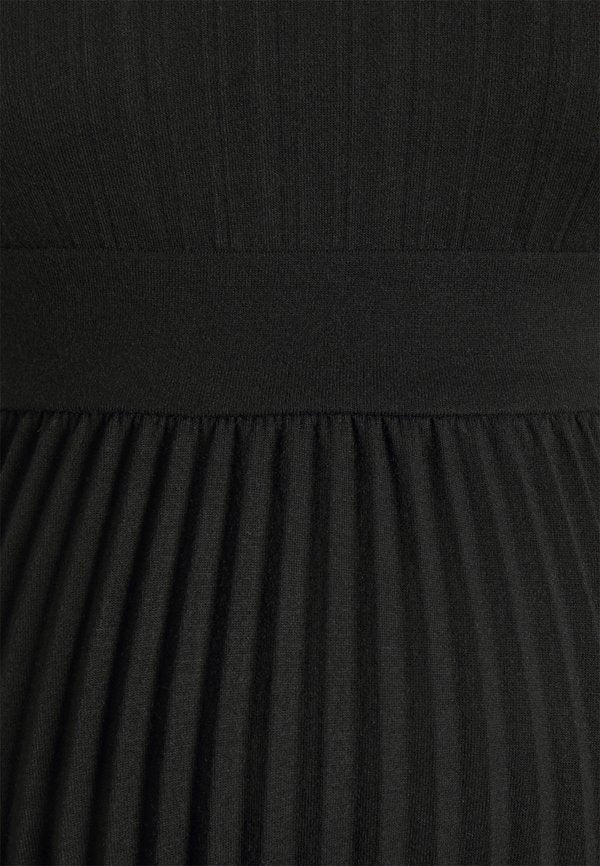 Ripe KNIFE PLEAT DRESS ROUND NECK