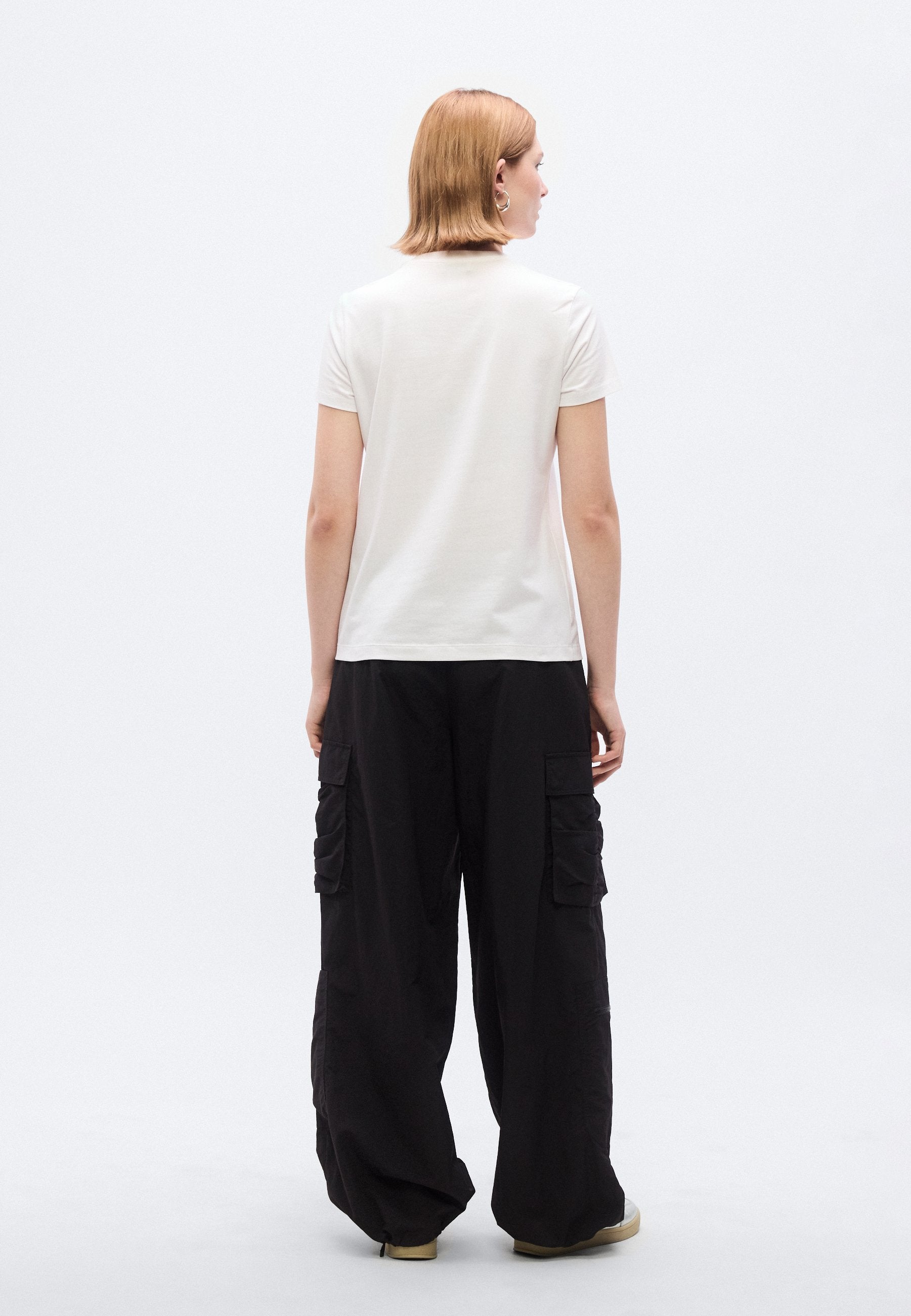 DKNY PUMICED STACK LOGO