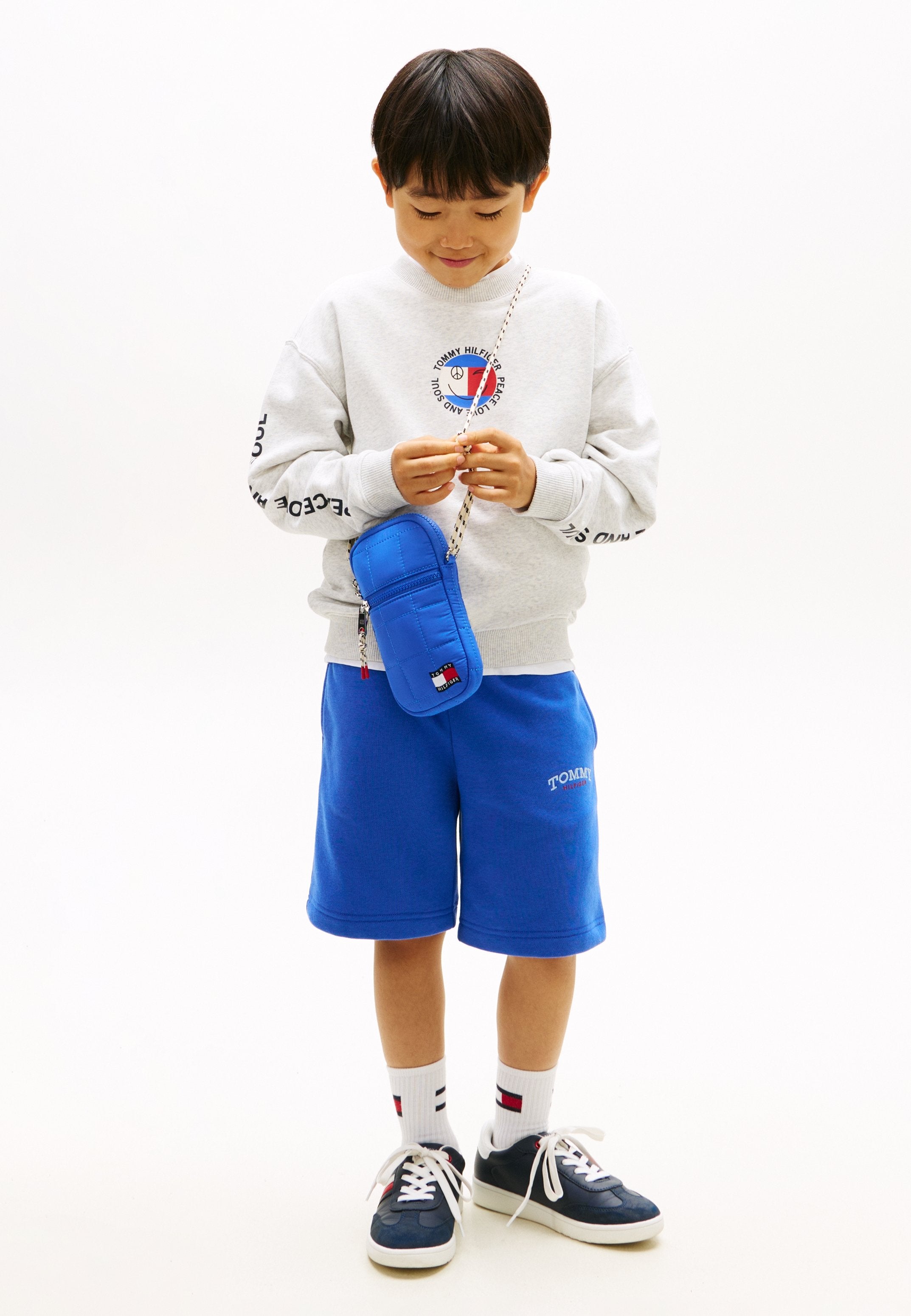 SMILEY FLAG BACK LOGO TERRY SWEATSHIRT Media 2