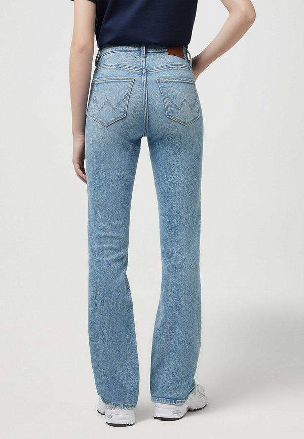 Wrangler BOOTCUT