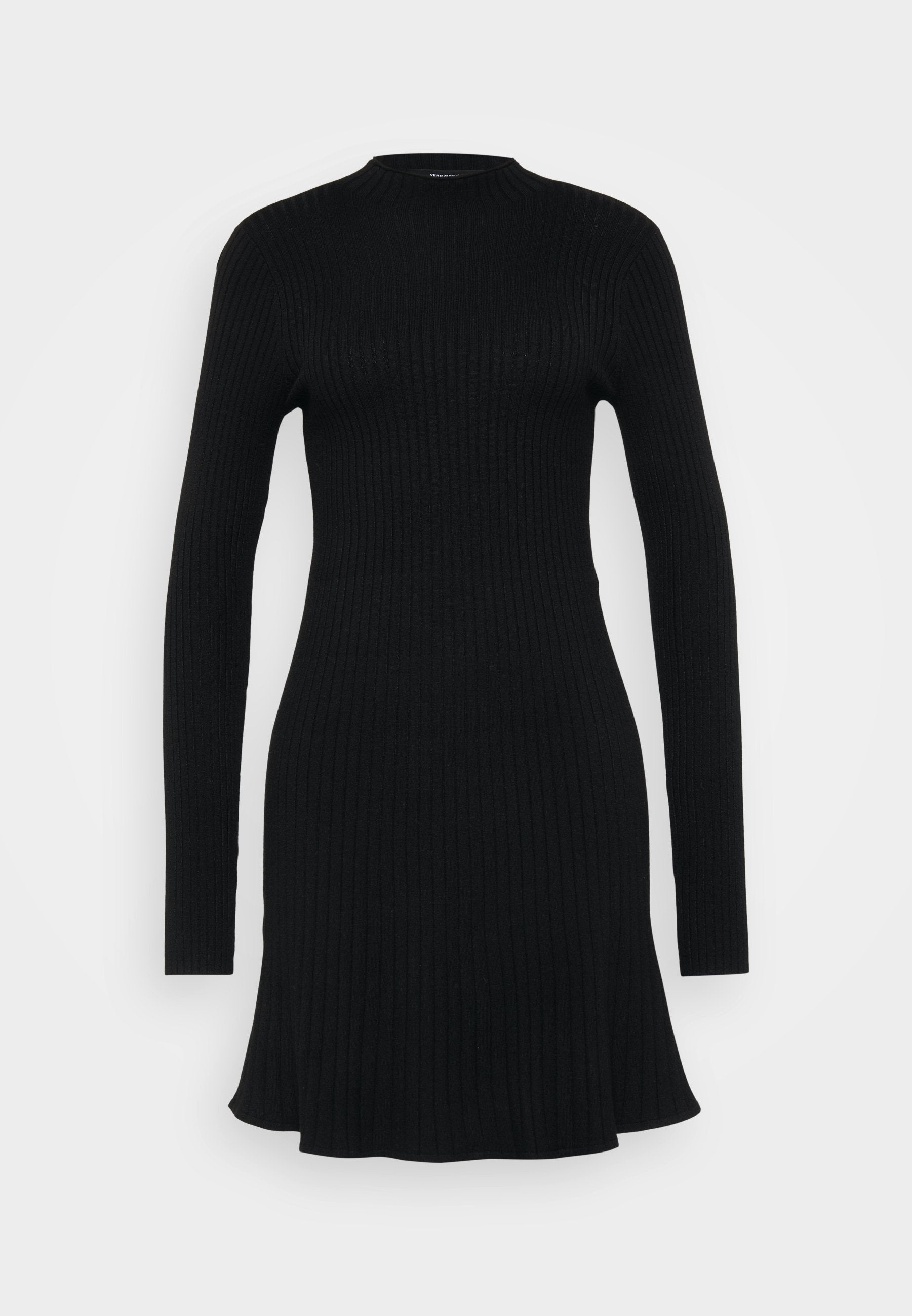 Schwarzes, geripptes Strickkleid mit langen Ärmeln und einem taillierten Oberteil, das am Saum ausgestellt ist und eine leicht A-Linien-Form erzeugt.