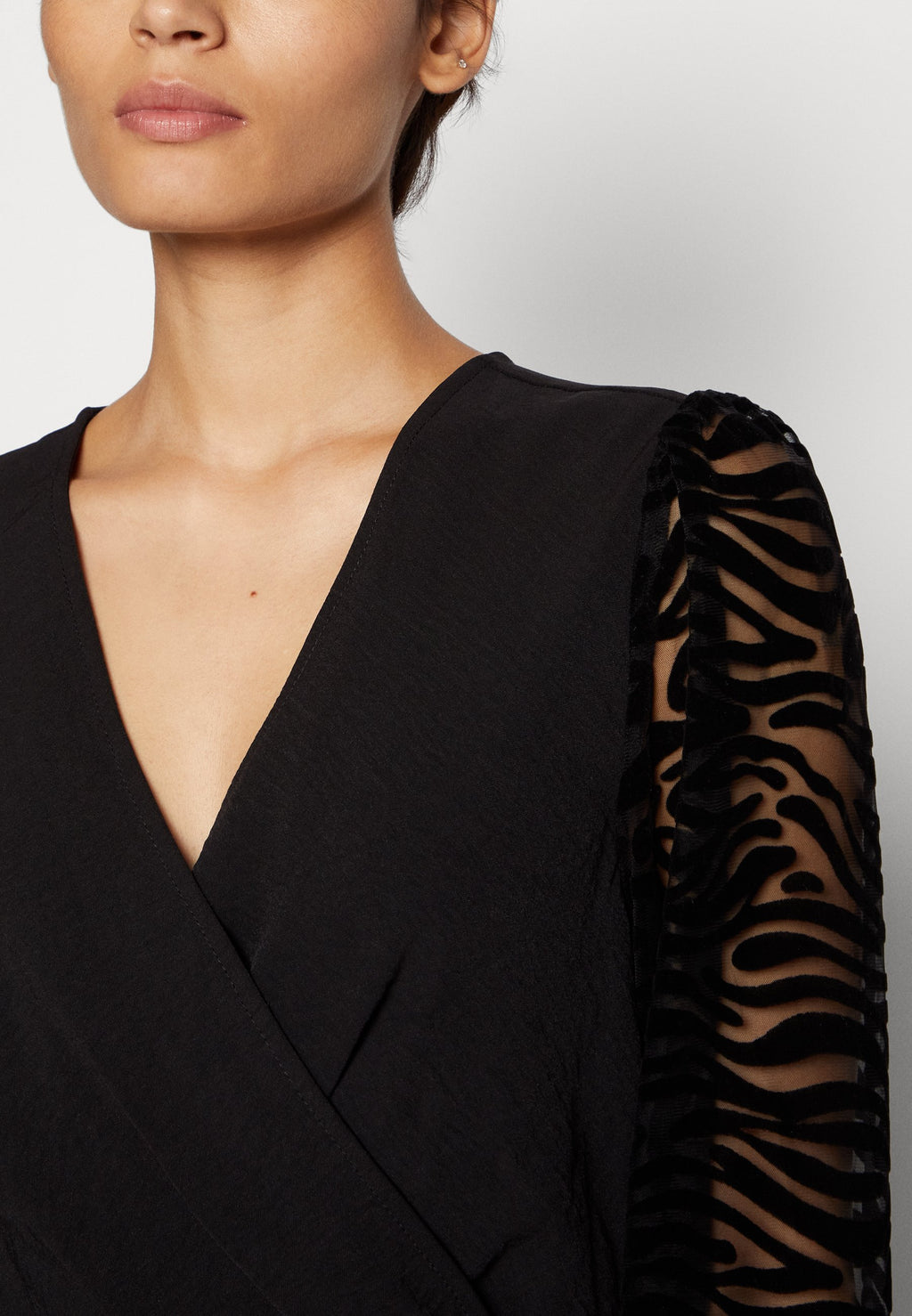 ONLMETTE SLEEVE DETAIL DRESS Media 6