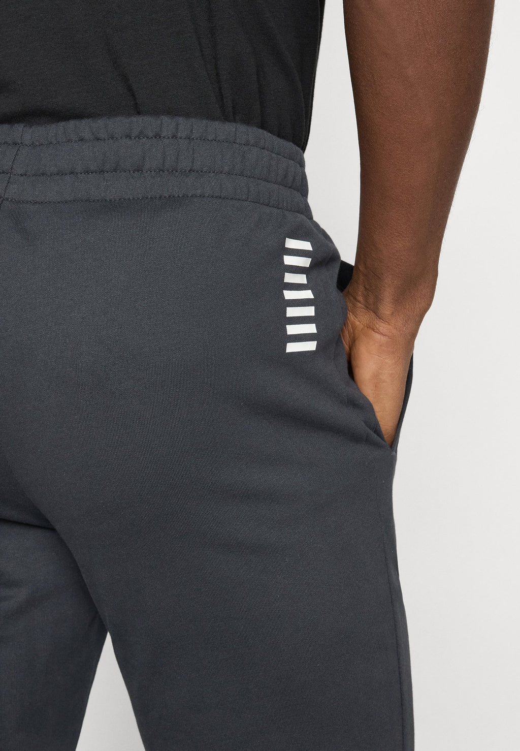 TROUSER Media 6