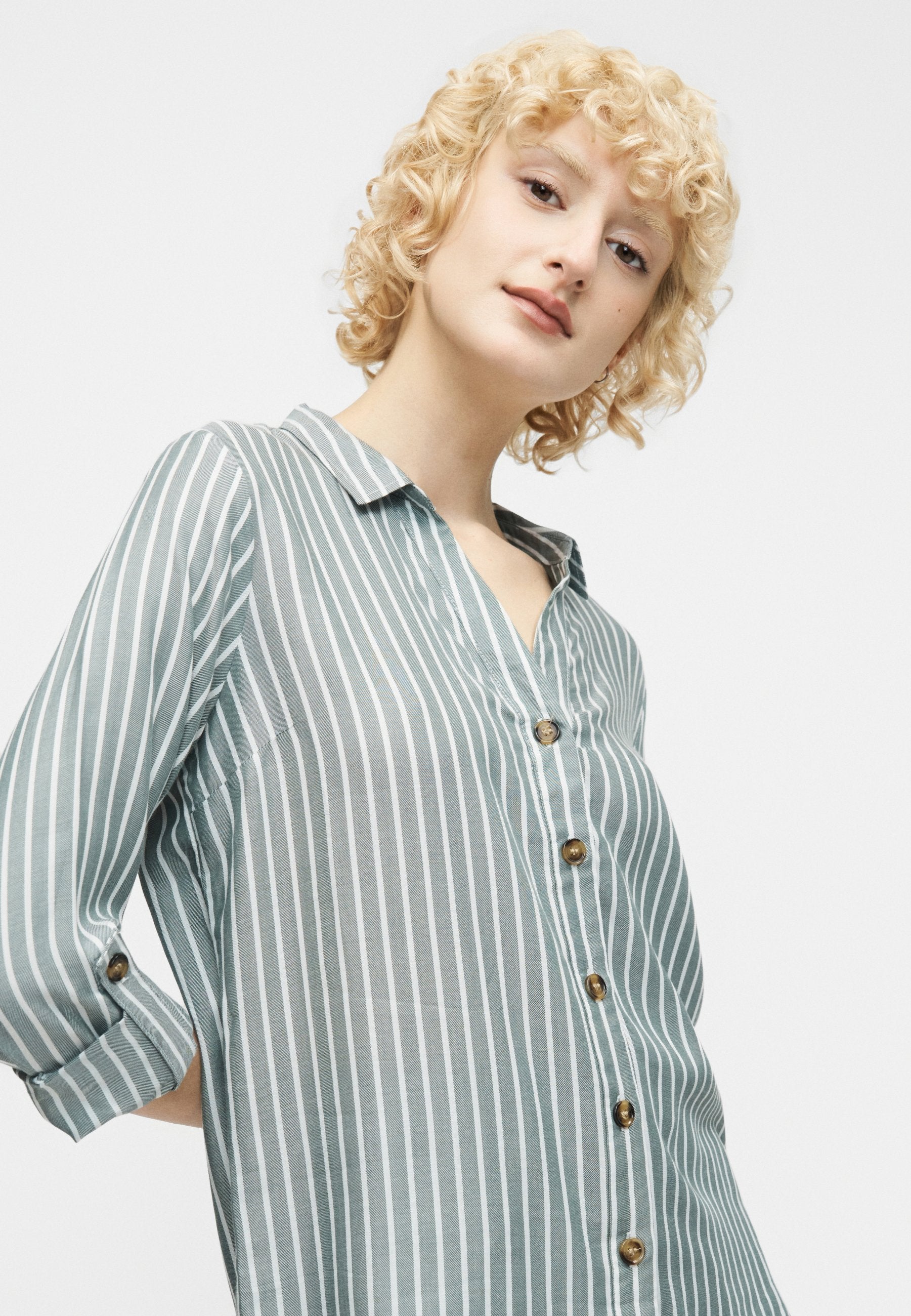 ONLY ONLRILLO PUORI STRIPE SHIRT